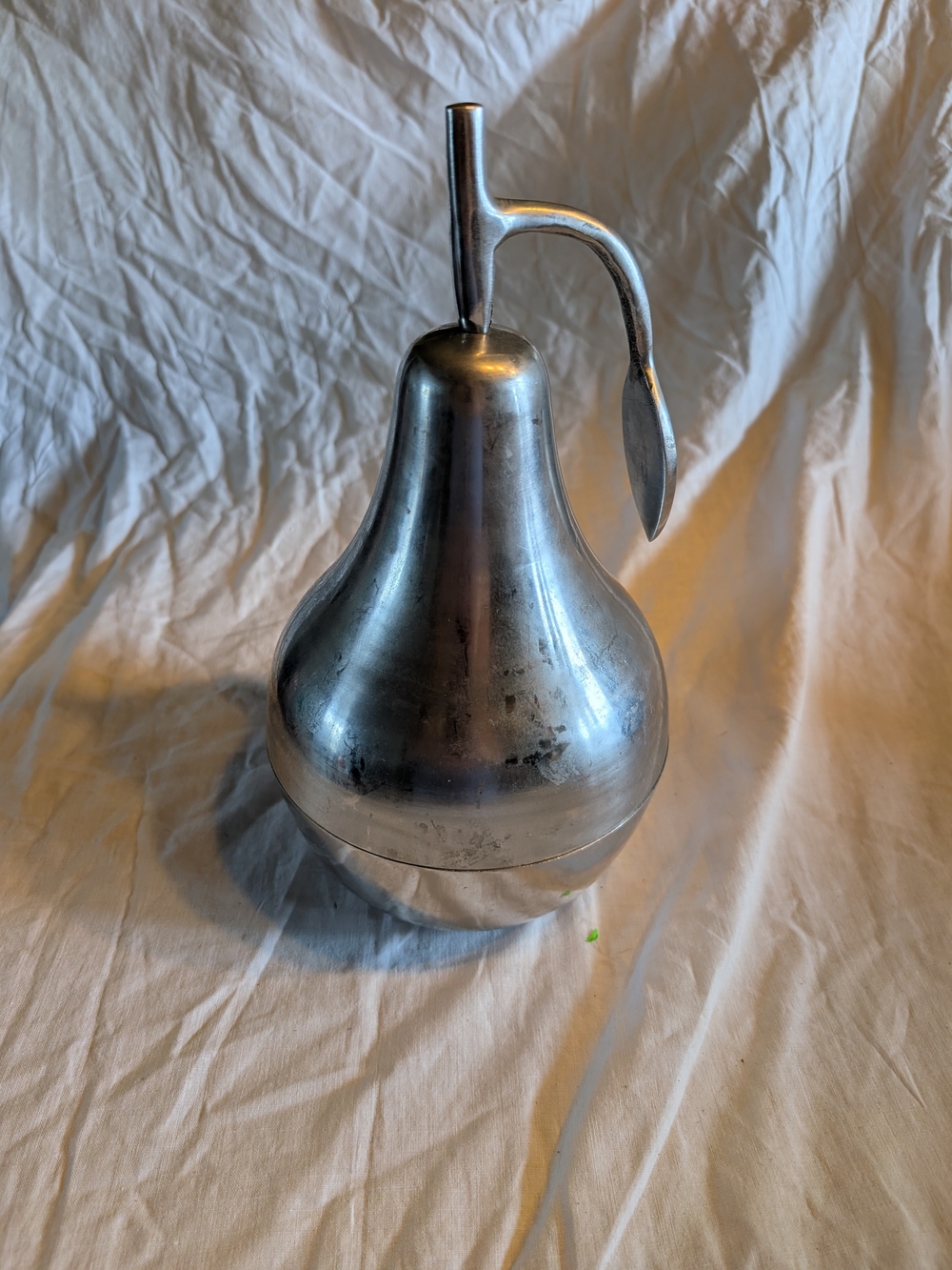 2/60$ Vintage Silver aluminium Pear-Shaped trinket box